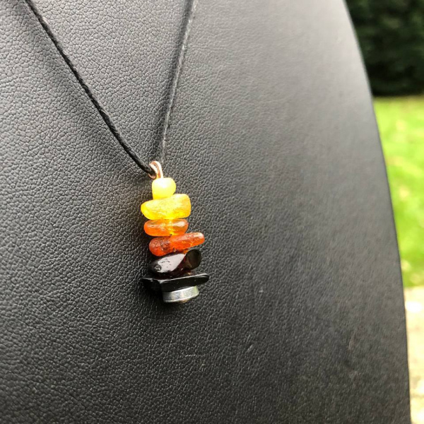 Magnetic Five Amber and Jet